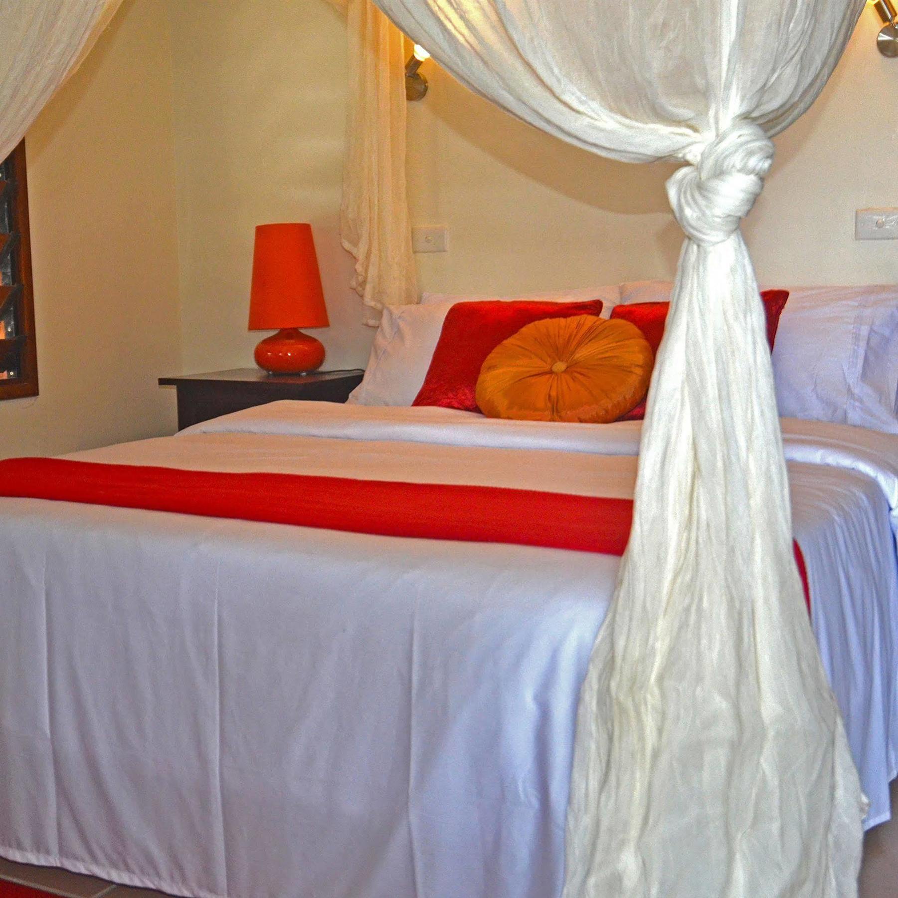 Coco Beach Resort Port Vila Exterior foto
